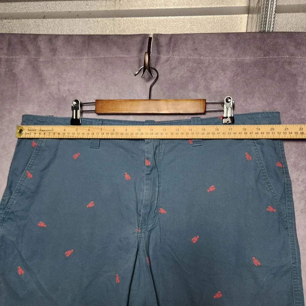 Magellan Outdoors Mens 38 Blue Lobster Print All Over Chino Shorts Casual Summer